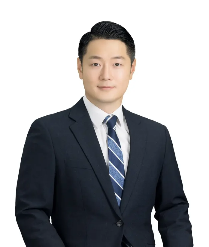 profile_JHL_1288x1517_Reverse